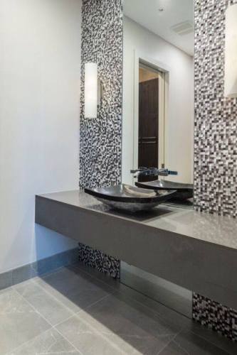 Luxury-Bathroom-Remodeling-in-Maryland-50